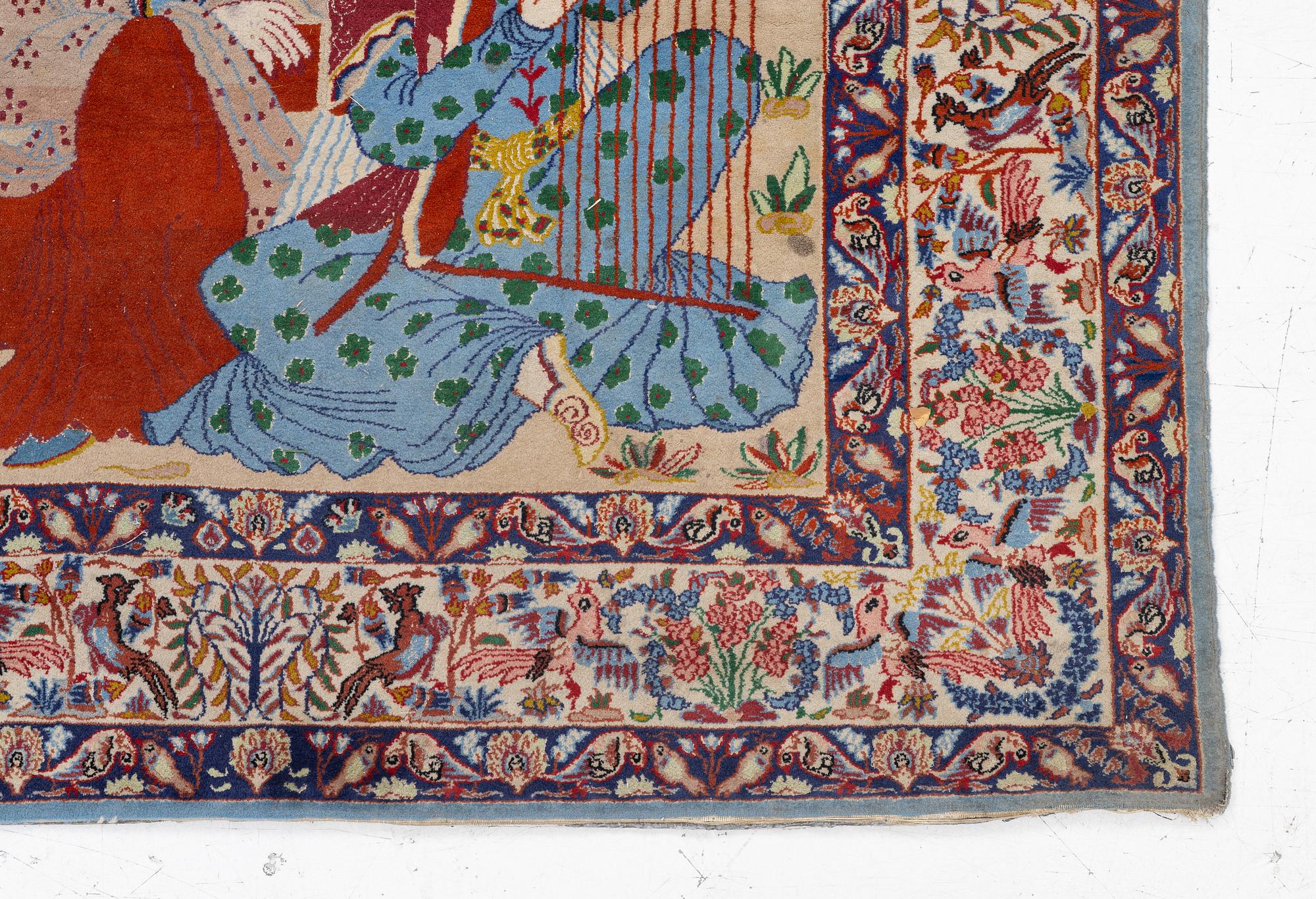 A Tabriz rug, figural, c. 152 x 108 cm.