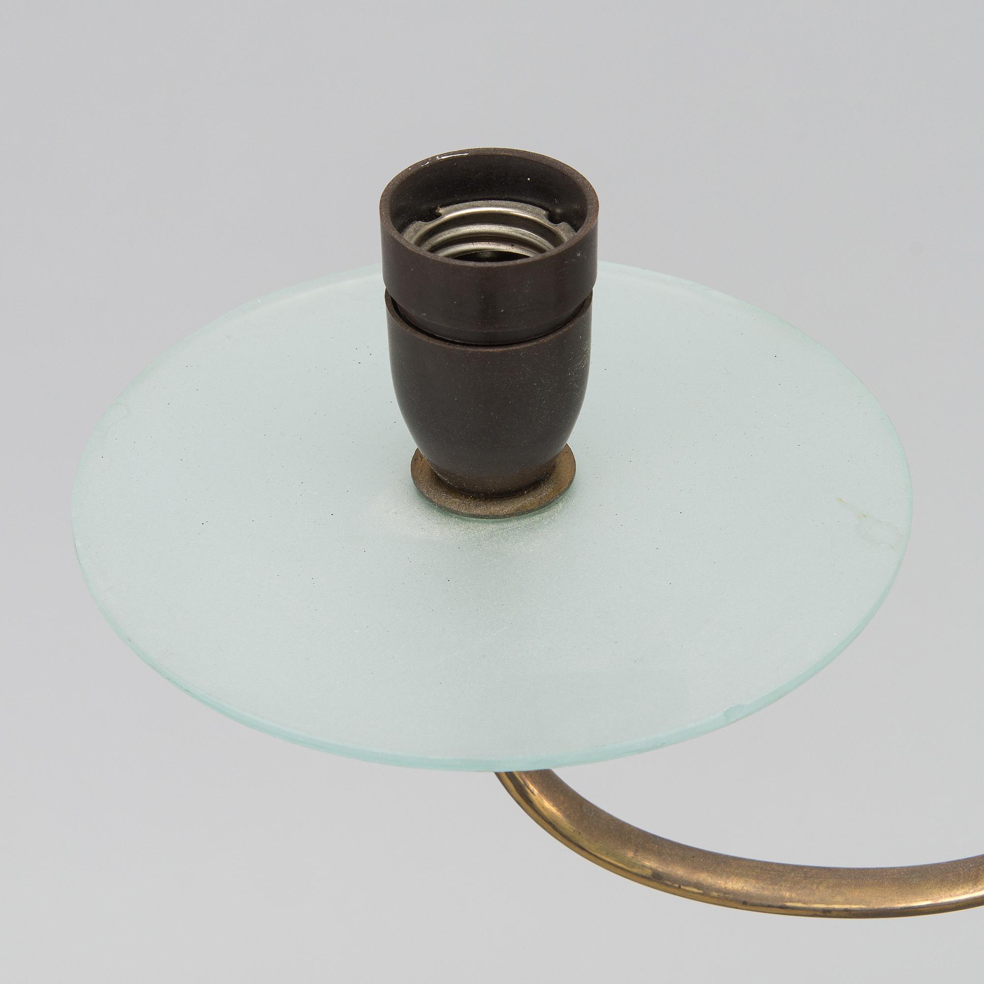 Paavo Tynell, A '9030' chandelier for Taito. Made to order 1950.