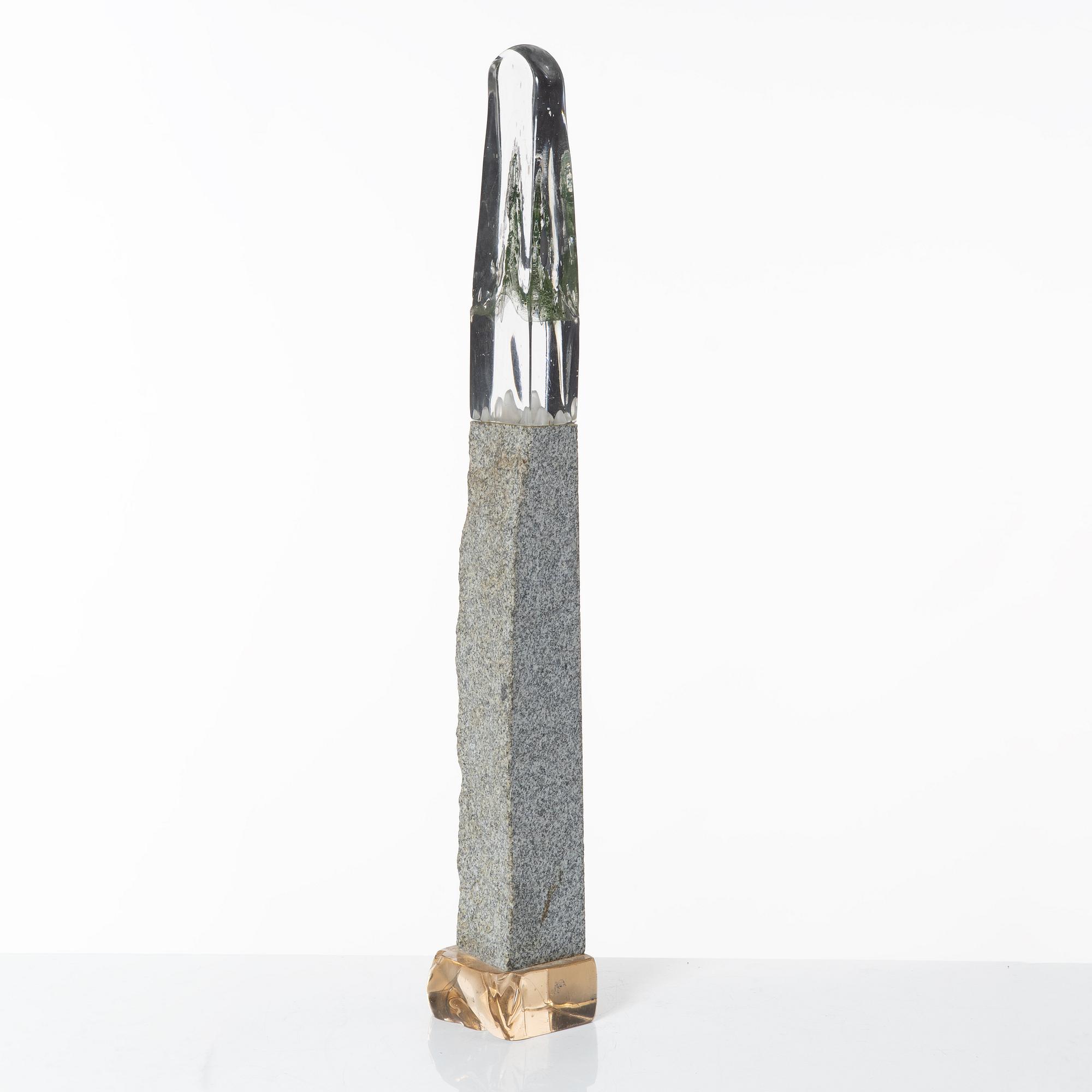 Stefan Sadowski, Obelisk.