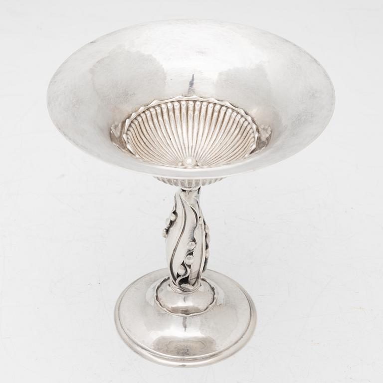 Footed bowl, silver, 20th century.