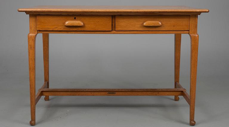 SKRIVBORD, ek, Billnäs, 1900-talets början.