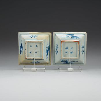 A pair of blue and white dishes, Ming dynasty, 17th Century.