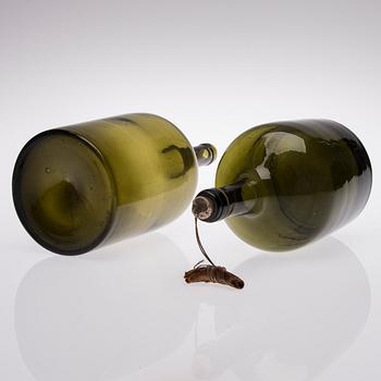 FLASKOR, 2 st, glas, 1800-tal.