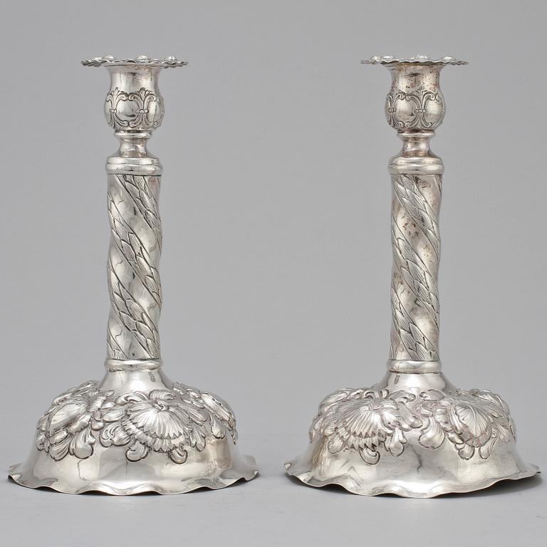 LJUSSTAKAR, ett par, silver, bär både imporstmpl samt K Andersson, 1900-tal. Vikt 690 g.