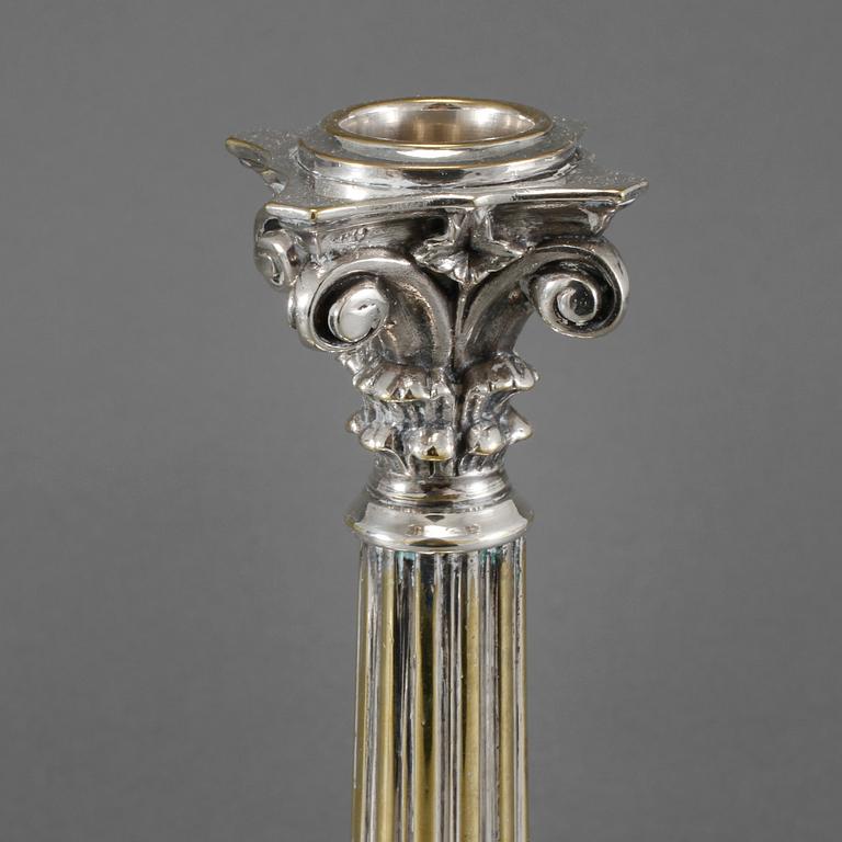 LJUSSTAKAR, ett par, nysilver, gustaviansk stil, 1900-tal.