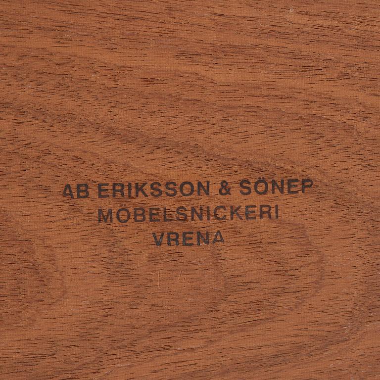 Josef Frank, a display cabinet model 649, Firma Svenskt Tenn, 2016.