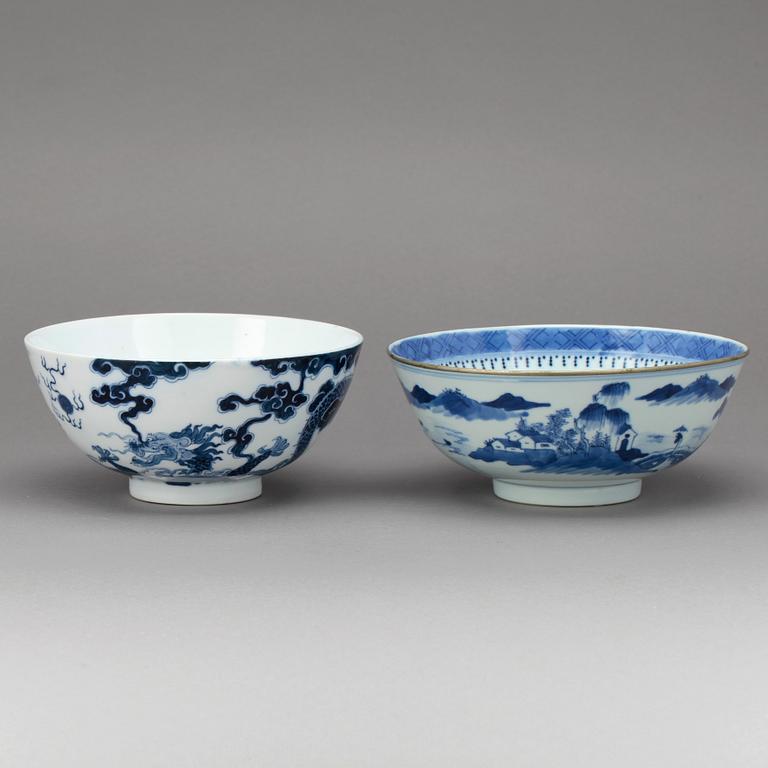 SKÅLAR, 2 st, porslin, Kina, 1900-talets början.