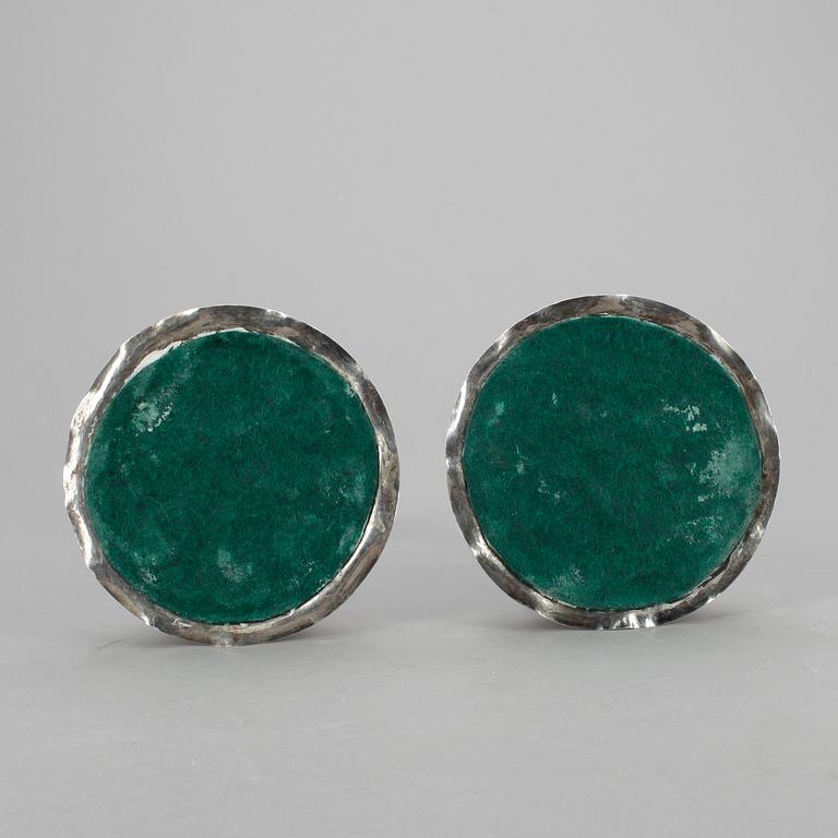 LJUSSTAKAR, ett par, silver, Juvelerare AB J Pettersons Eftr, Stockholm, 1948.