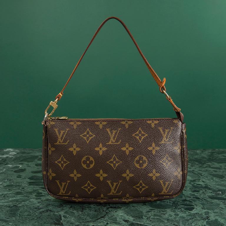 CLUTCH, Louis Vuitton.