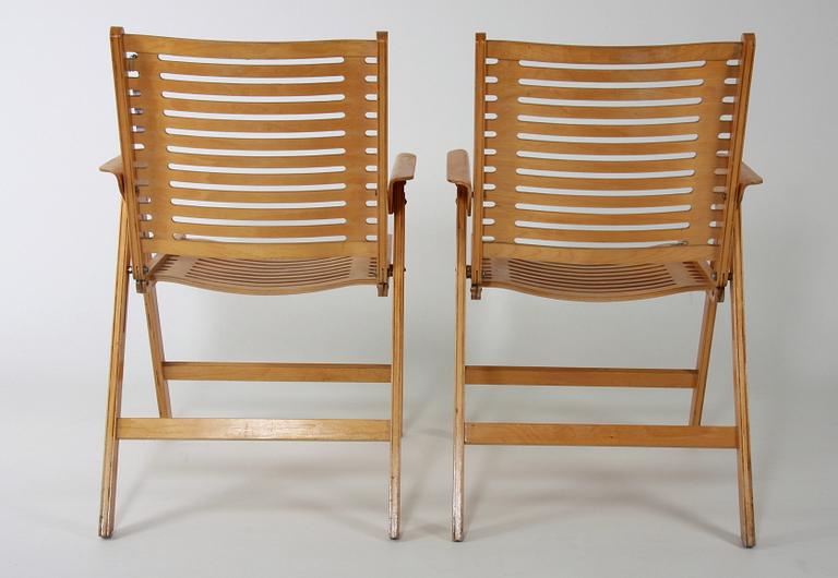 FÄLLSTOLAR, ett par, "Rex" formgivna 1951 av Nico Kralj.