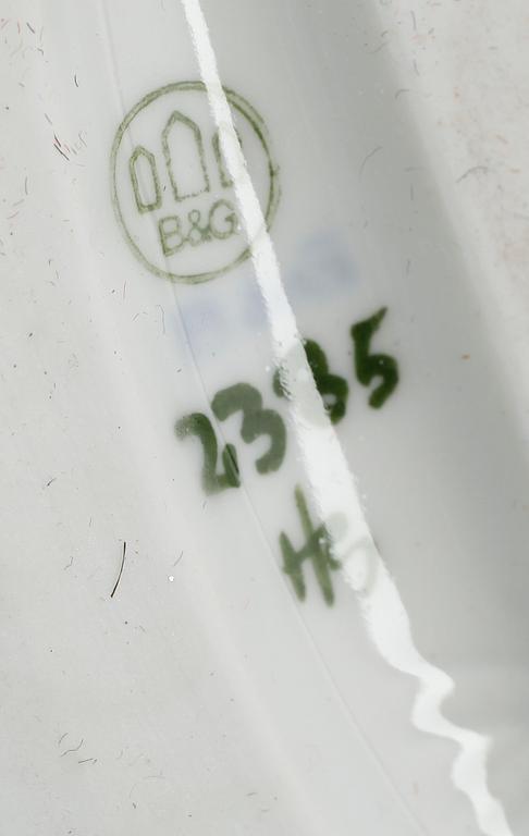 FIGURINER, 5 st, porslin, Royal Copenhagen samt Bing & Gröndahl.