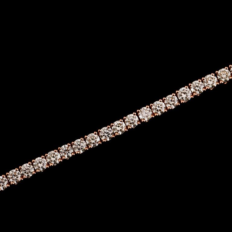 ARMBAND, 18 k roséguld, Rivière, briljantslipade diamanter tot 5.05 ct.