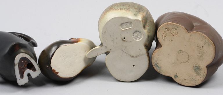 FIGURINER, 4 st. Stengods. Bla Stig Lindberg, Gustavsberg och Gunnar Nylund, Rörstrand.