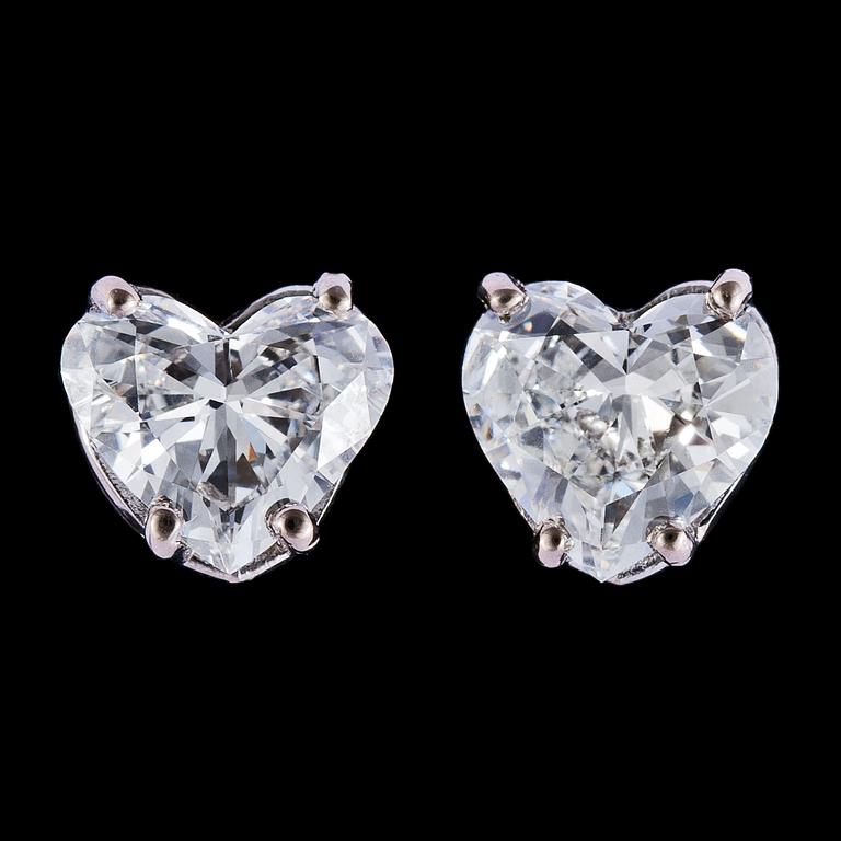 A pair of heart cut diamond earstuds, 1.17 resp. 1.11 cts.