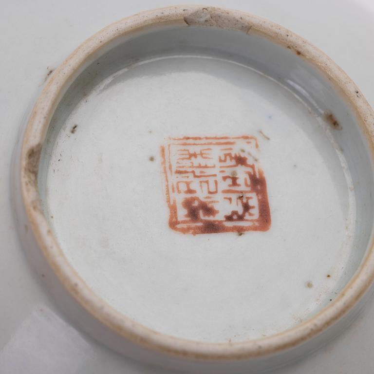 A group of four Chinese porcelain bowls and two jars with covers, 19th century/around 1900.