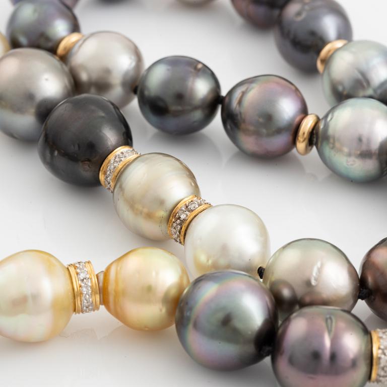 A cultured Tahiti- and South Sea pearl necklace.