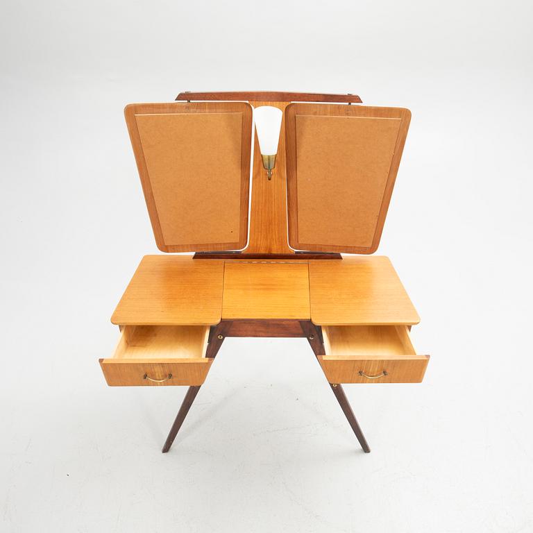 Dressing table, mid-20th century.
