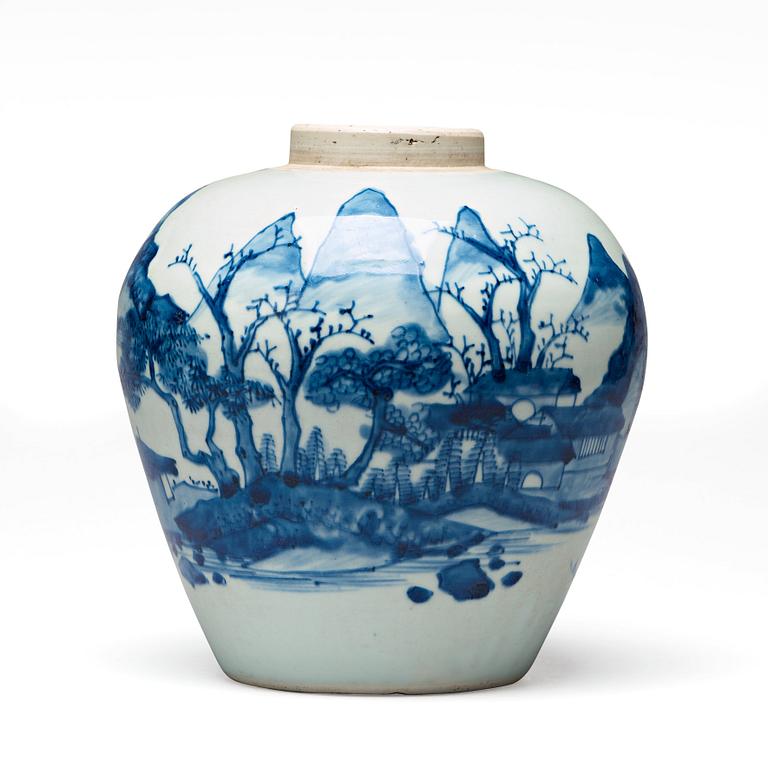 A blue and white Transitional jar, 17th Century.