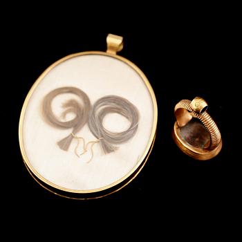 MINIATYR SAMT PETSCHAFT, 18 k guld, 1800-tal.