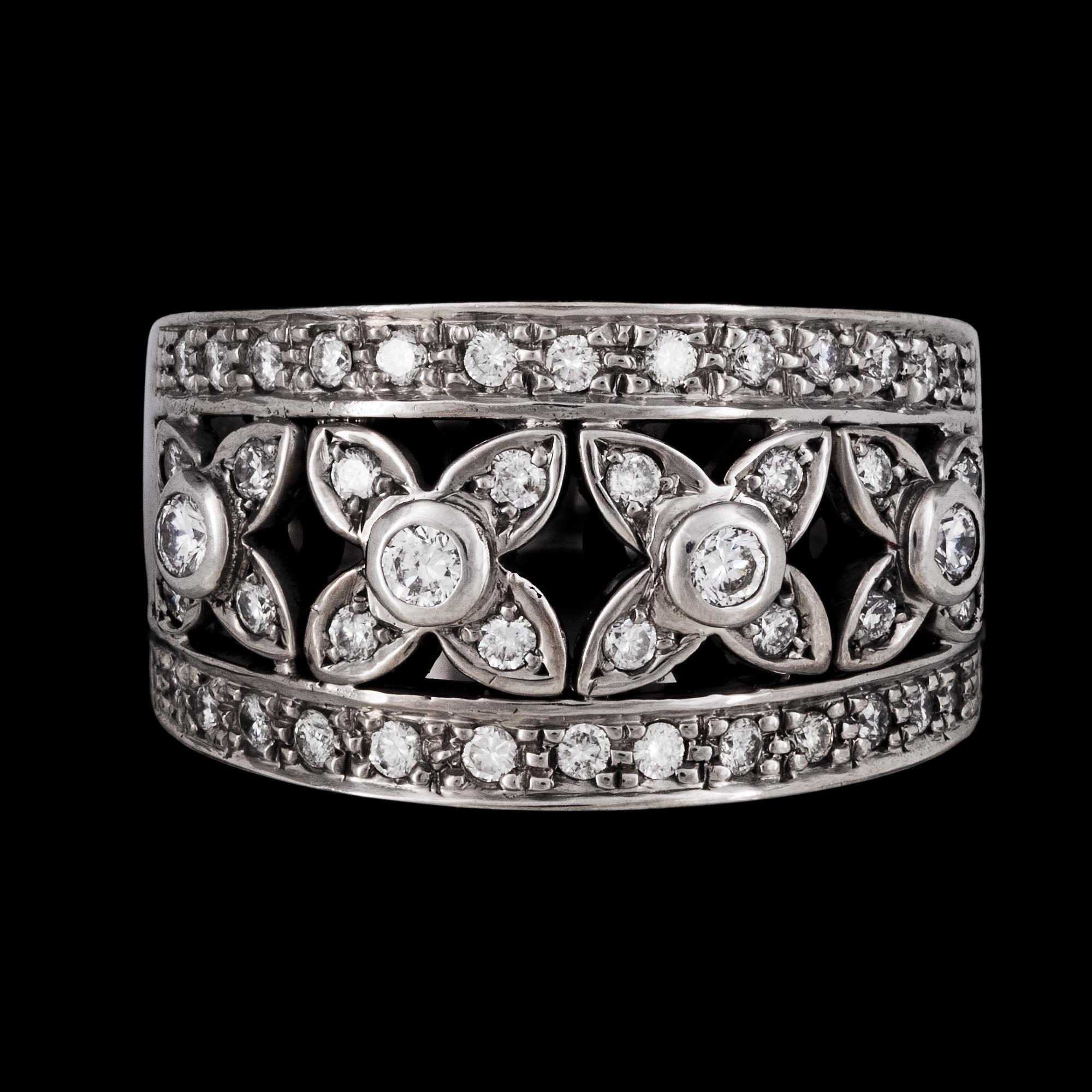 RING, brilliant cut diamonds, tot. app. 0.60 cts.