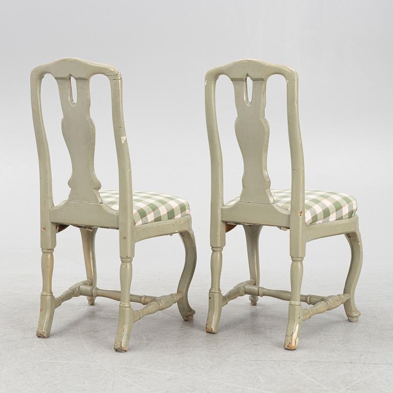 Stolar, ett par, senbarock/rokoko, 1700-talets första hälft.