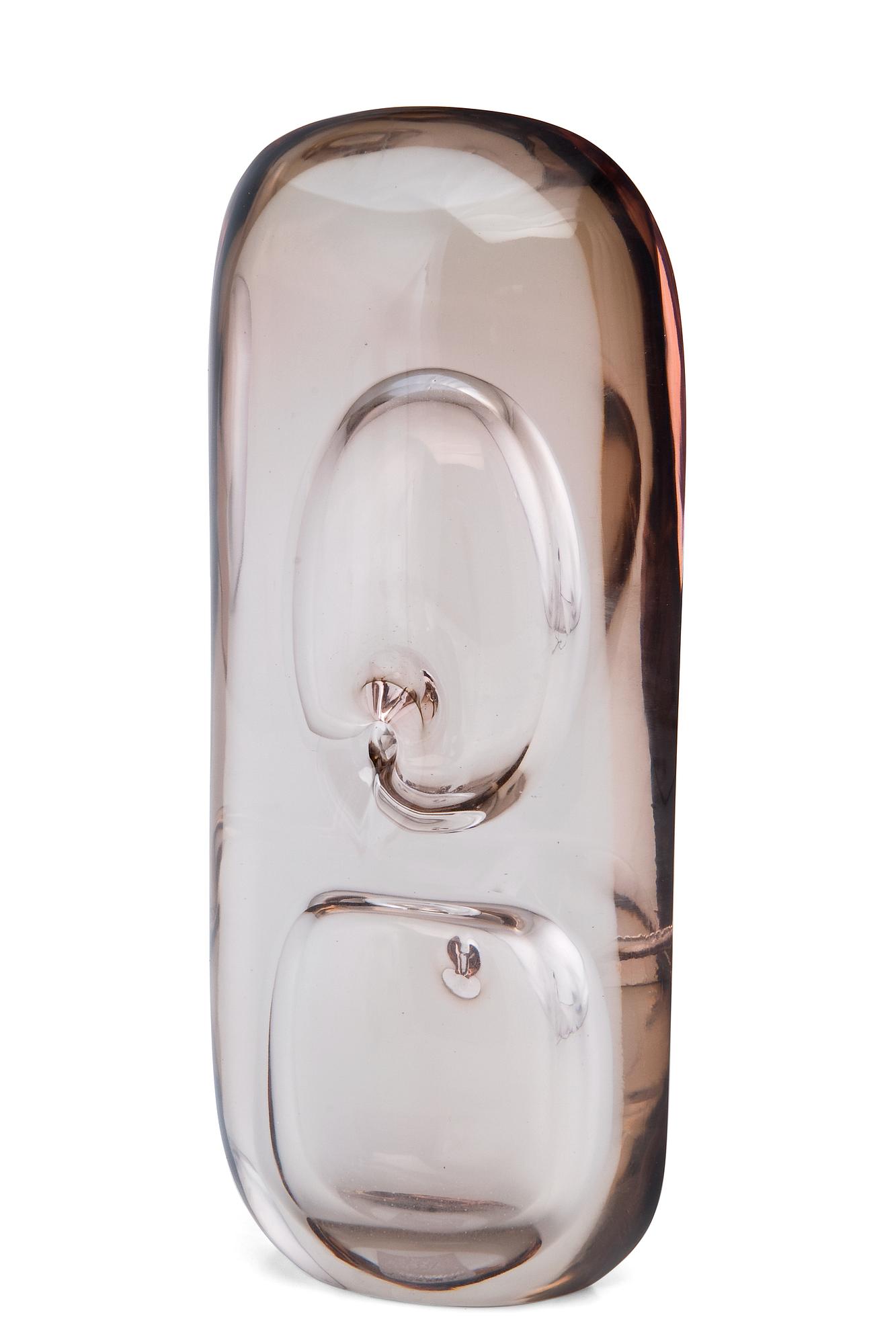 Timo Sarpaneva, A GLASS SCULPTURE.