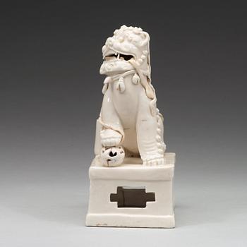 FIGURIN/RÖKELSEHÅLLARE, blanc de chine, Transition, 1600-tal.