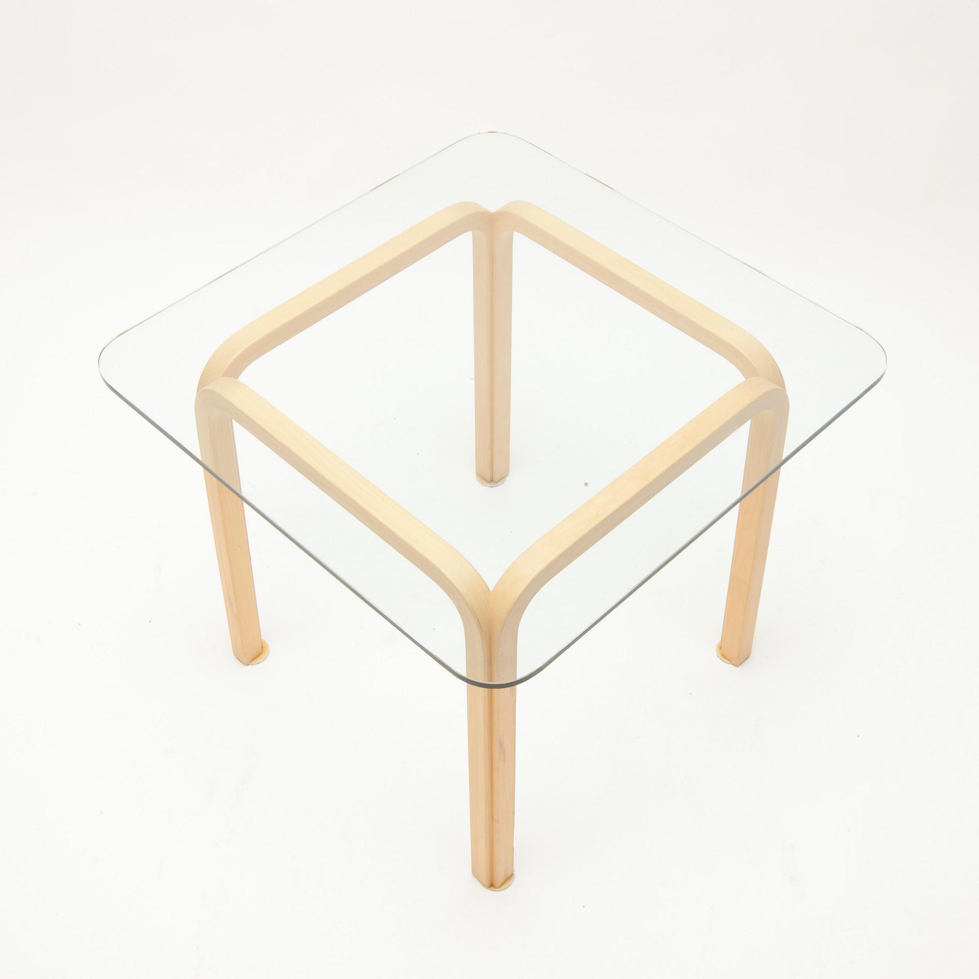 SOFFBORD, Y805C, Alvar Aalto, Artek, 1900-talets slut.