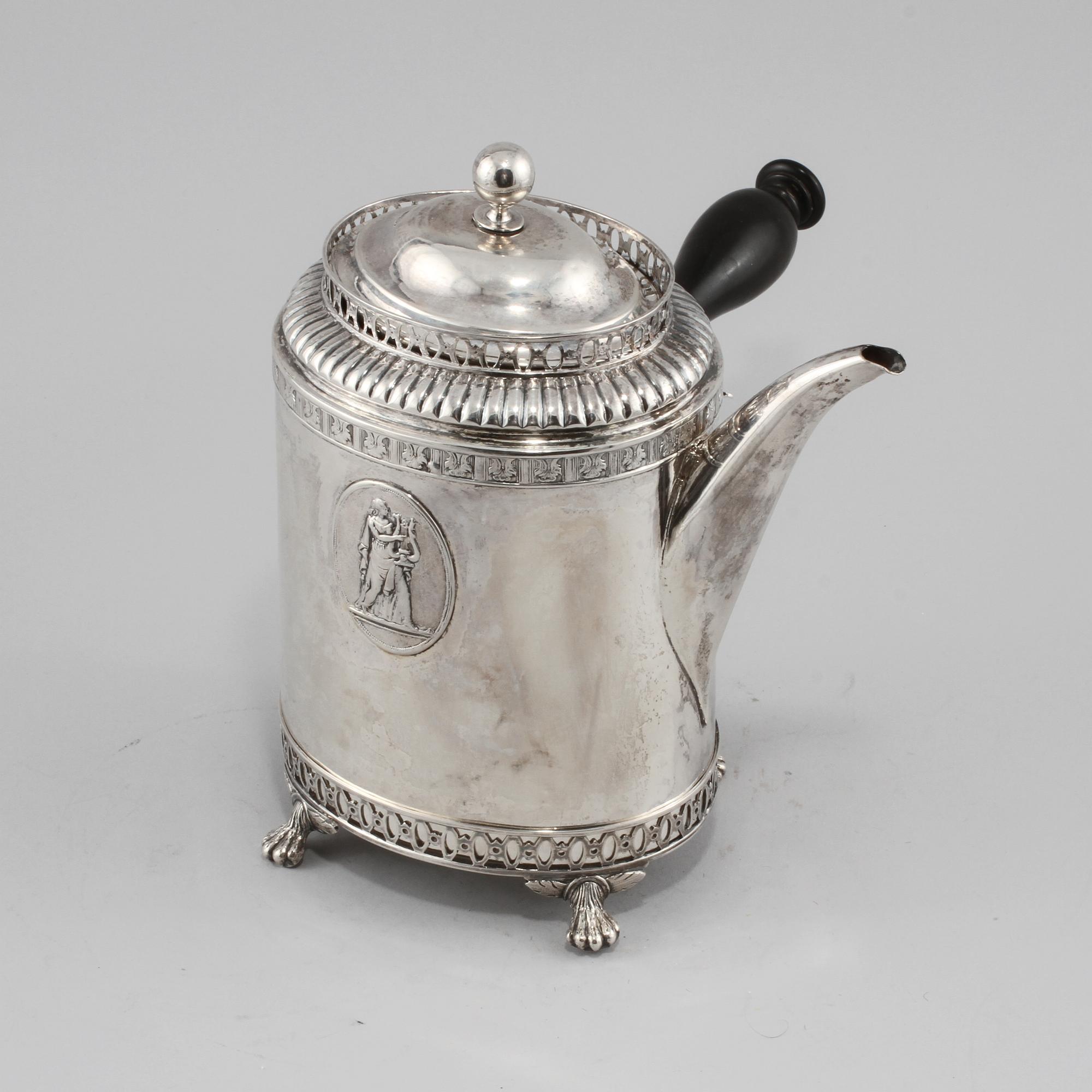KANNA, silver, Gustaf Åberg, Jönköping, 1814. Vikt 736 gram.