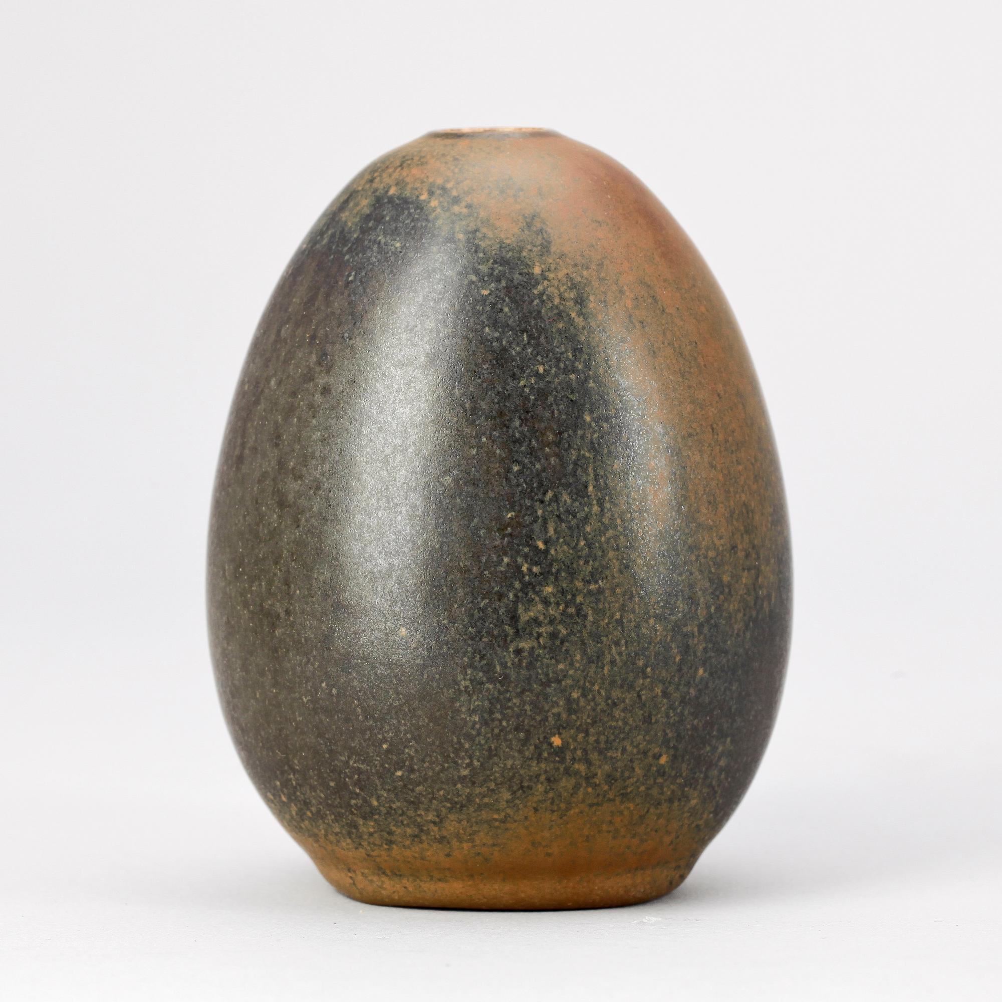 VAS, stengods, Ingrid och Erich Triller, Tobo, 1900-talets mitt.