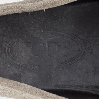 TOD'S, a pair of men's green suede loafers. Size 7 1/2.