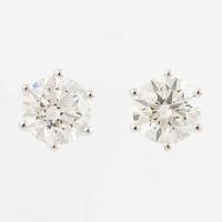 Örhängen 18K vitguld med briljantslipade diamanter.