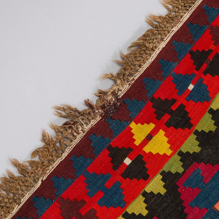 Matto, Kelim, noin 176 x 274 cm.