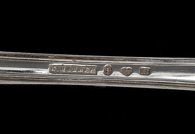 BESTICK, 38 st, silver, modell Engelsk snäck,  bla Christian Hammer, Stockholm, 1800-tal. Tot vikt ca 2103g.