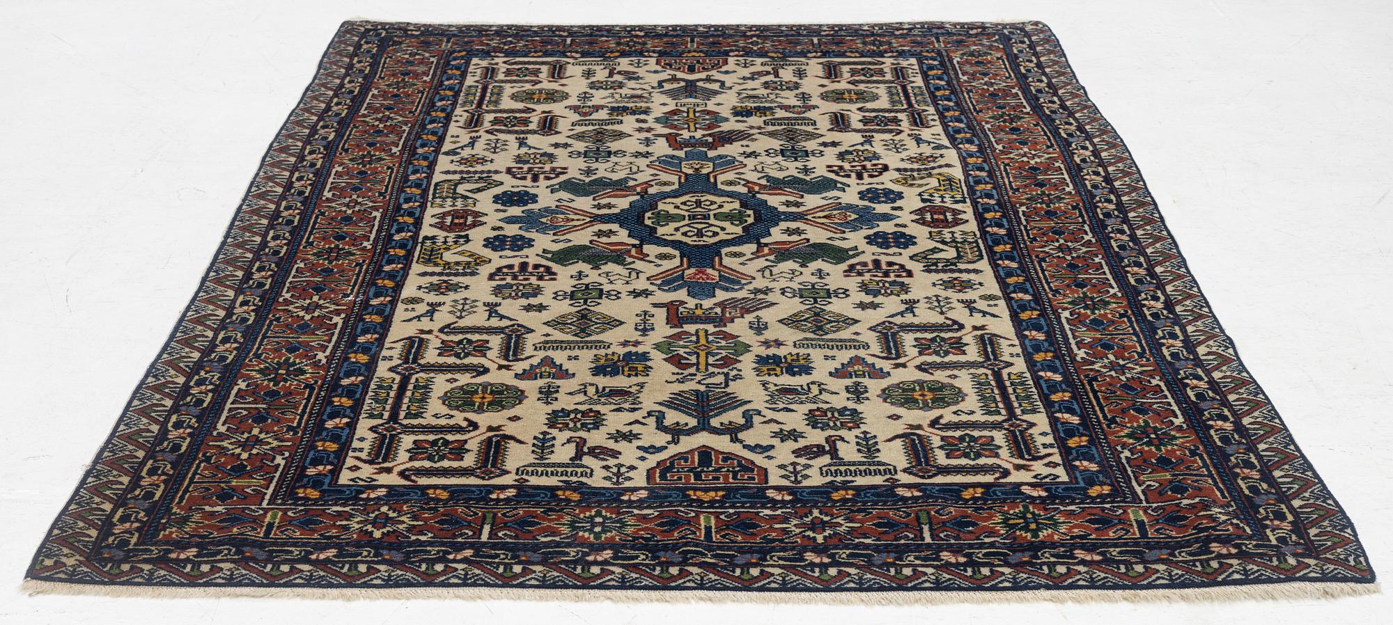 A figural oriental carpet, c. 205 x 134 cm.
