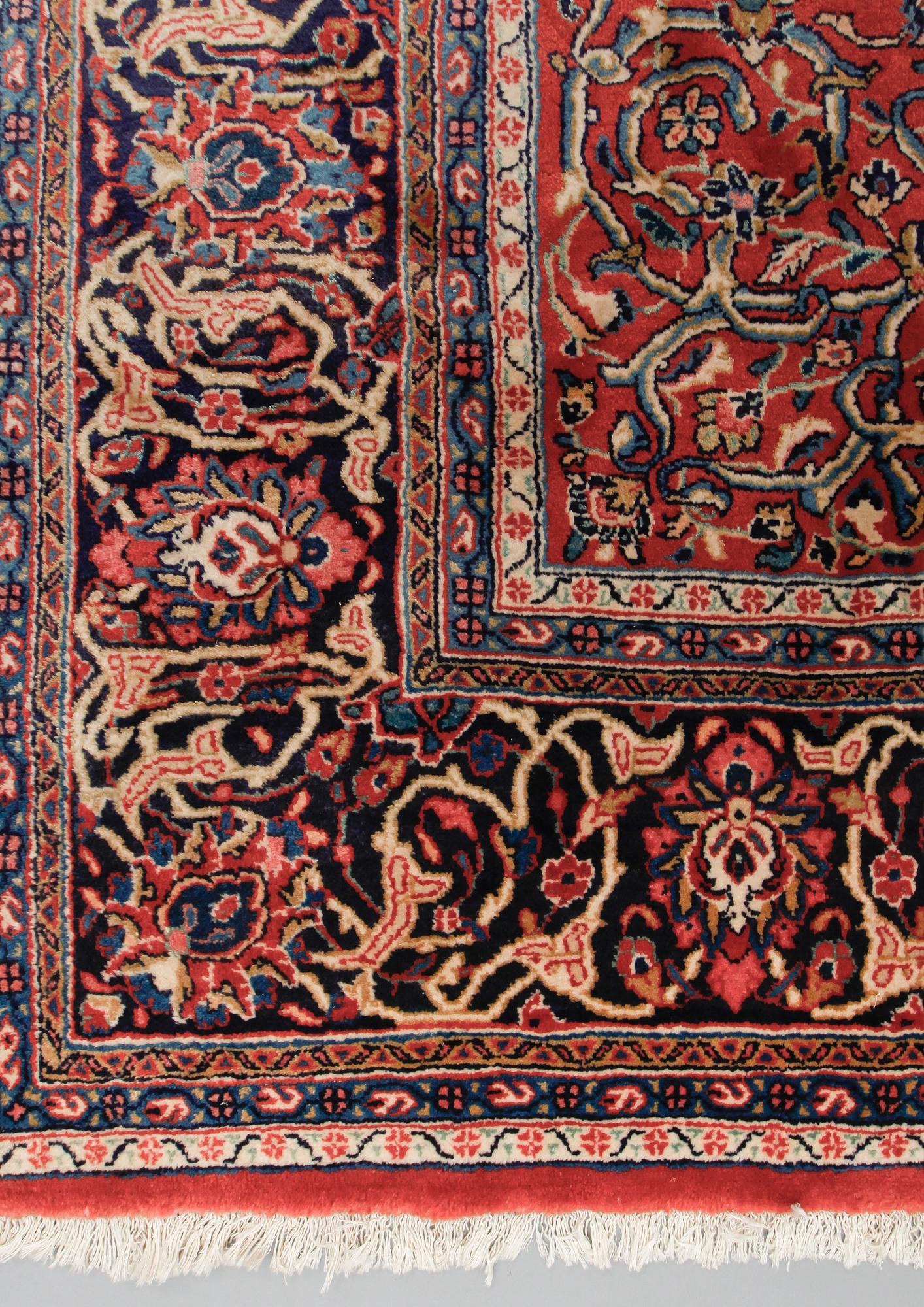 MATTA, troligen Isfahan, old, ca 346 x 256 cm.