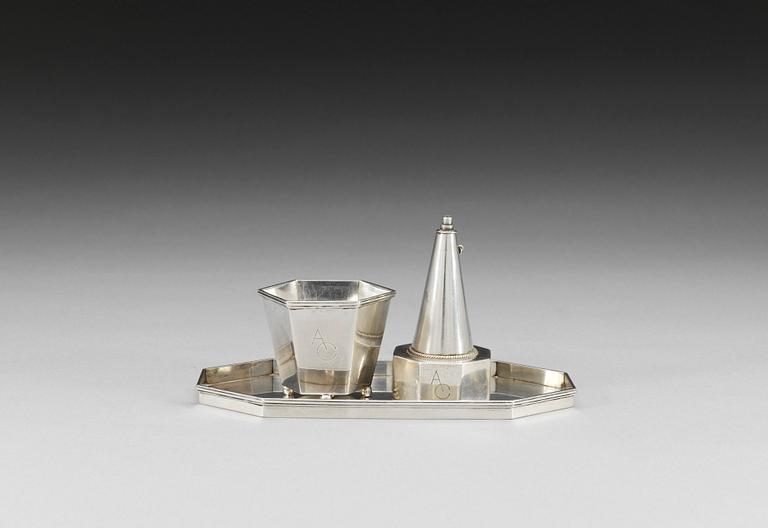 A Wiwen Nilsson smoker's set, Lund 1925-30.