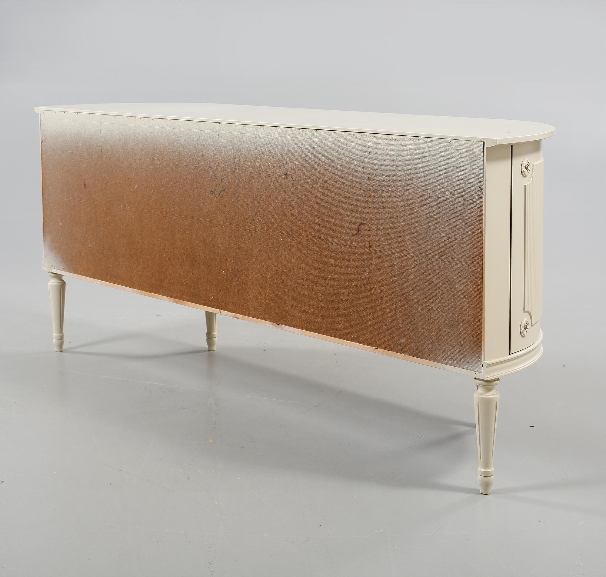 SIDEBOARD, gustaviansk stil, 1900-talets andra hälft.