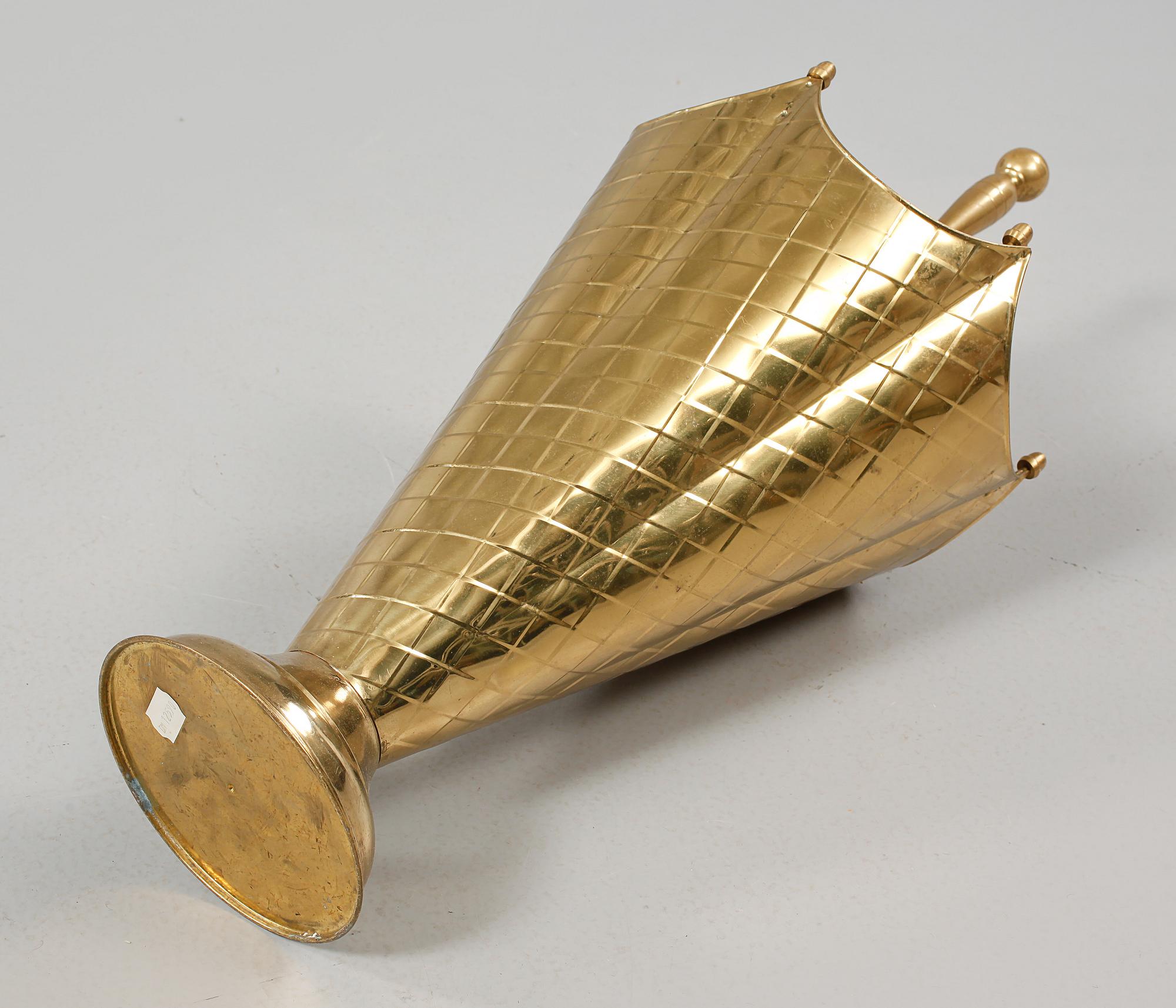 PARAPLYSTÄLL, 1900-talets andra hälft.