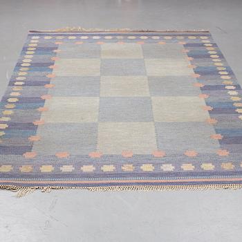 Anna-Johanna Ångström, matta, rölakan, signerad Å, ca 298 x 194 cm.