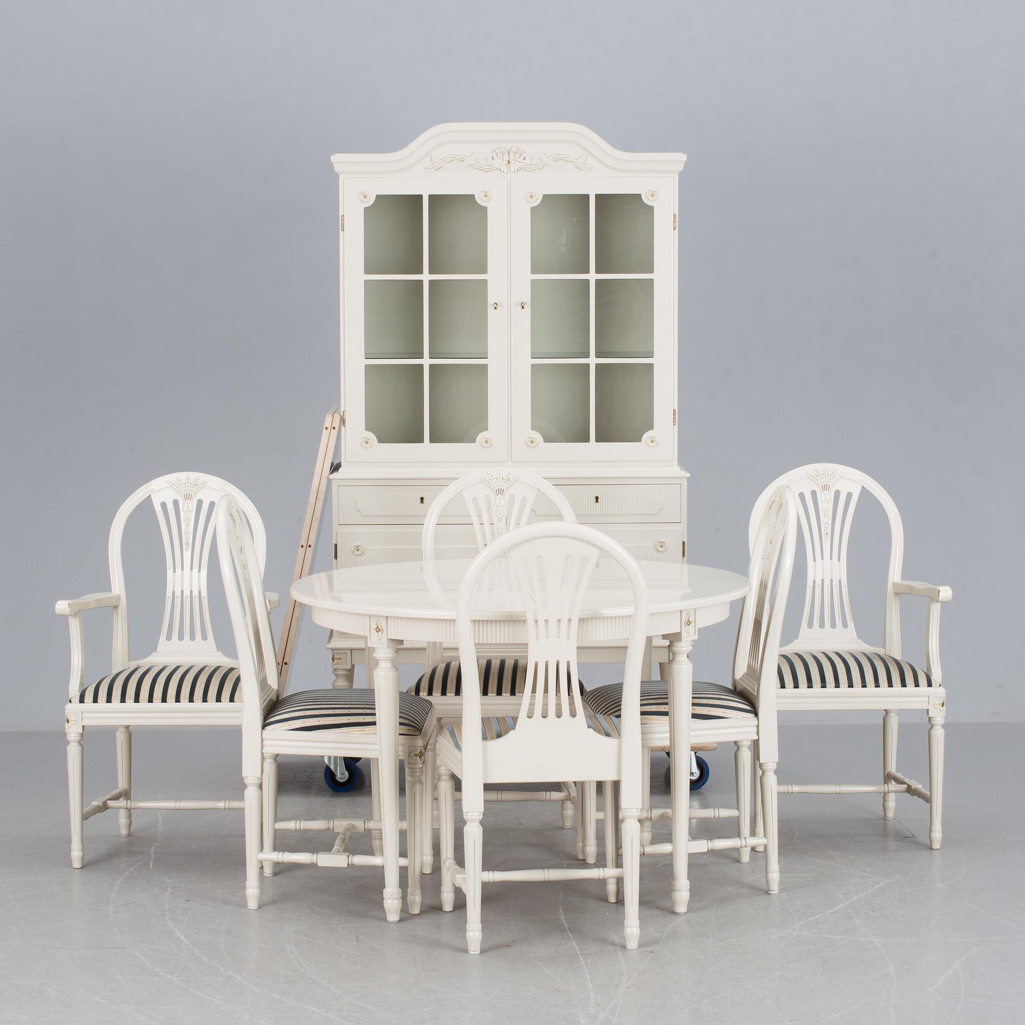 MATSALSGRUPP, 8 delar, gustaviansk stil, 1900-tal.