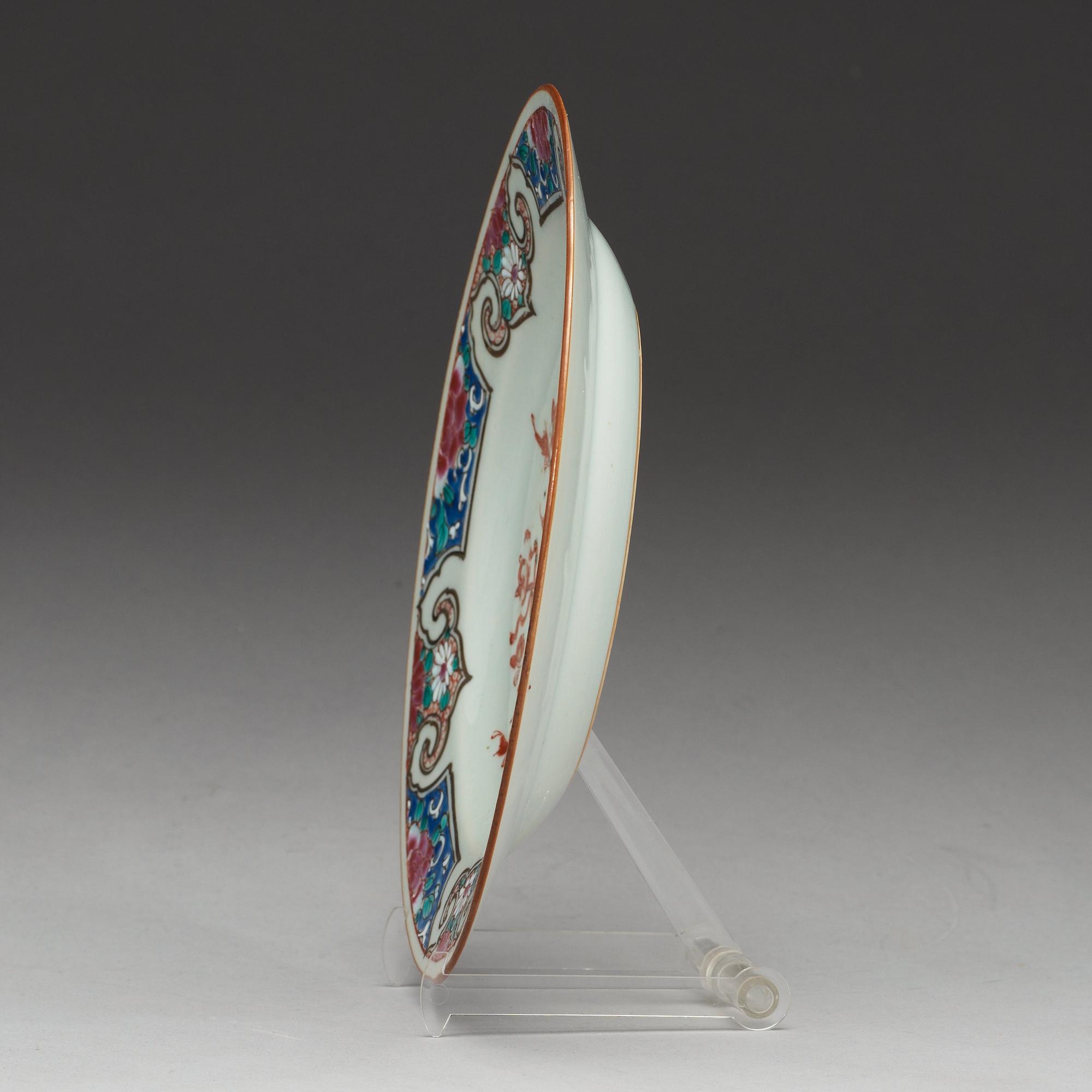 TALLRIKAR, nio stycken, kompaniporslin. Qing dynastin, Qianlong (1736-95).