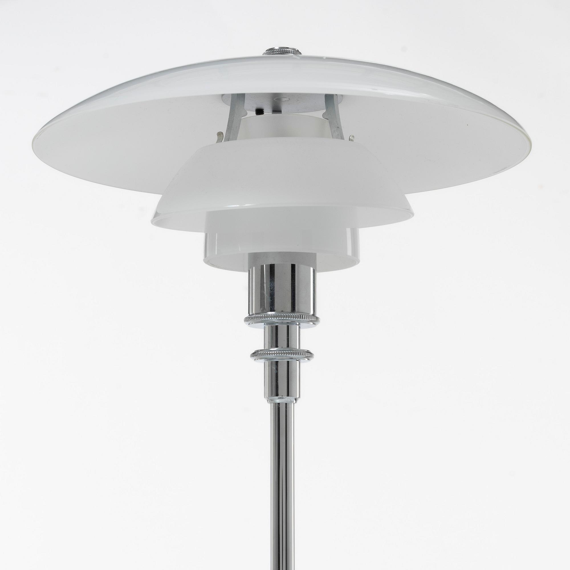 Poul Henningsen, bordslampa, "PH 2/1", Louis Poulsen, Danmark.