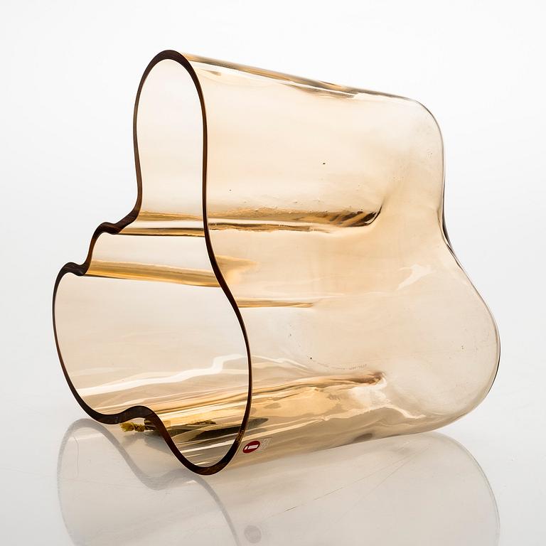Alvar Aalto, maljakko, "3030", 60-vuotisjuhlamaljakko, signeerattu Alvar Aalto Iittala 1936-1996.