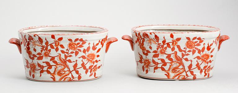 YTTERFODER, 1 par, porslin, 1900-talets slut.