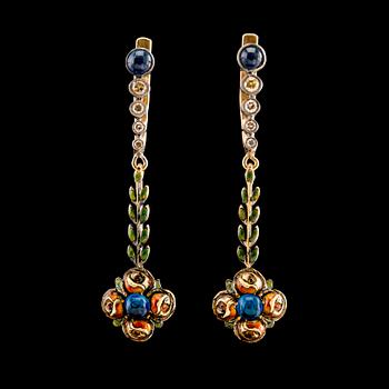 208. A PAIR OF EARRINGS, 56 gold, silver, sapphires, old cut diamonds, enamel. St. Petersburg early 1900 s. Weight 4,2 g.