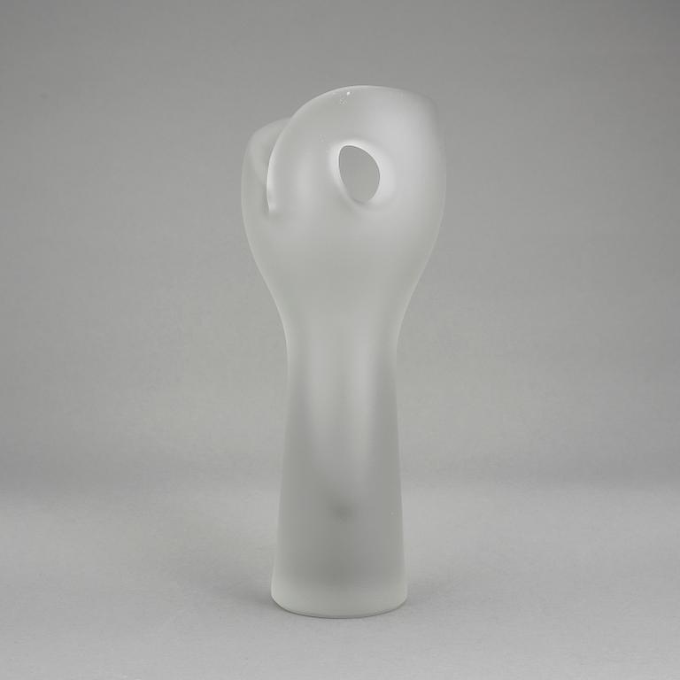 VAS, glas, "Hiidennyrkki" (Jättens näve), Timo Sarpaneva, osignerad.