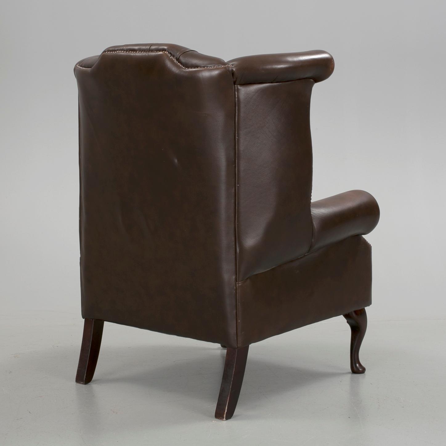 ÖRONLAPPSFÅTÖLJ, Chesterfieldmodell, 1900-talets slut.