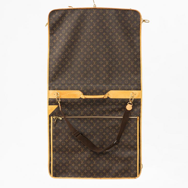 Louis Vuitton, travel wardrobe "Garment cloth 24h bag".