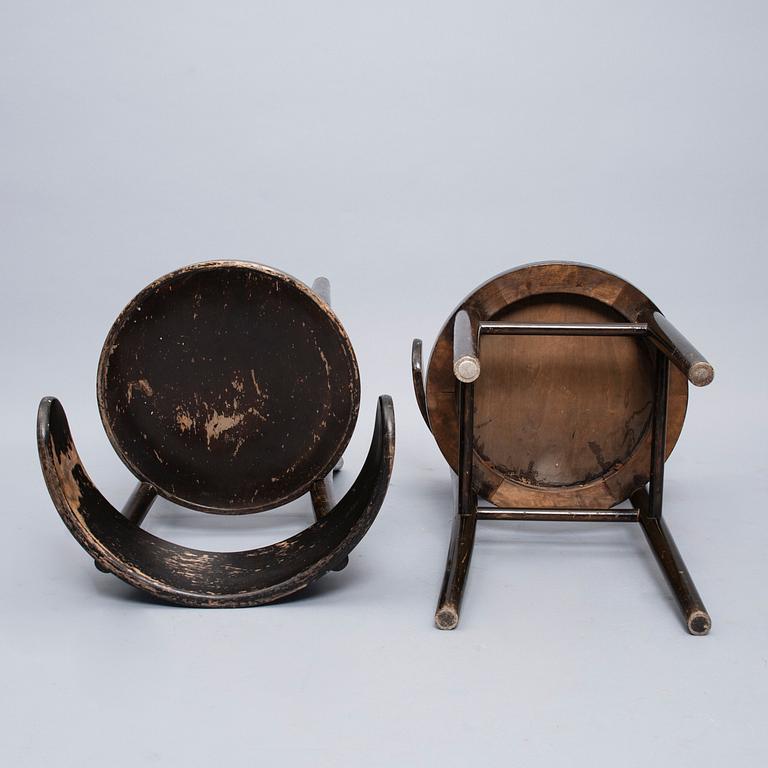 STOLAR, ett par, Werner West, stämplade Wilh. Schauman, Fanerfabrik, Jyväskylä, Made in Finland.